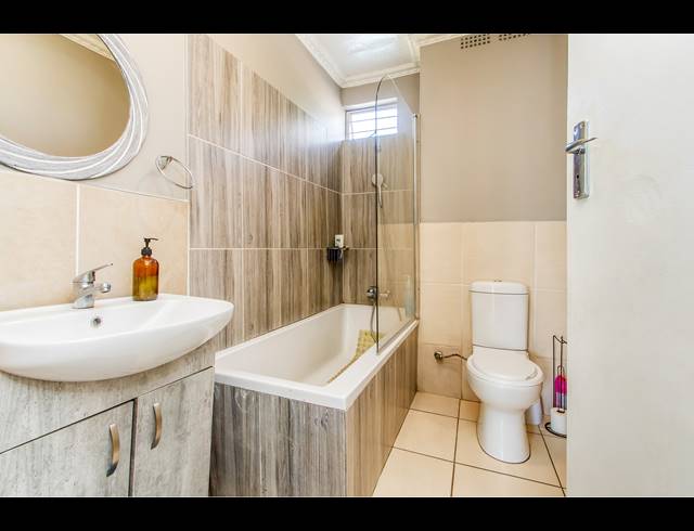 2 BEDROOM APARTMENT TO LET IN LYNDHURST